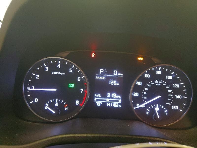2018 HYUNDAI ELANTRA SE 9