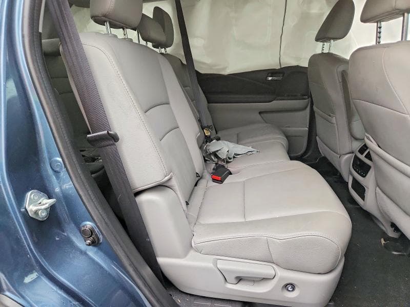 2022 HONDA PILOT SE 11