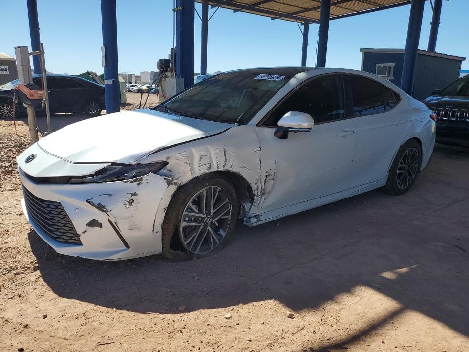 2025 TOYOTA CAMRY XLE - 1