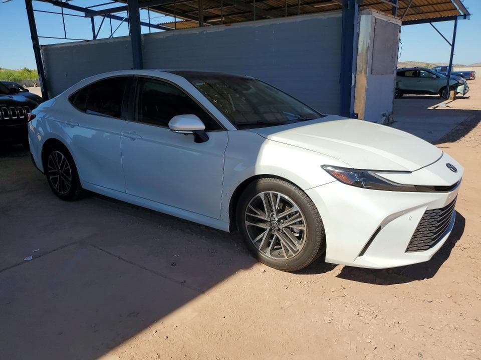2025 TOYOTA CAMRY XLE 4