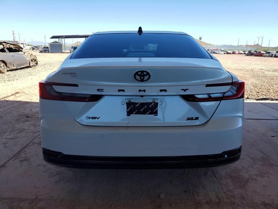 2025 TOYOTA CAMRY XLE 6