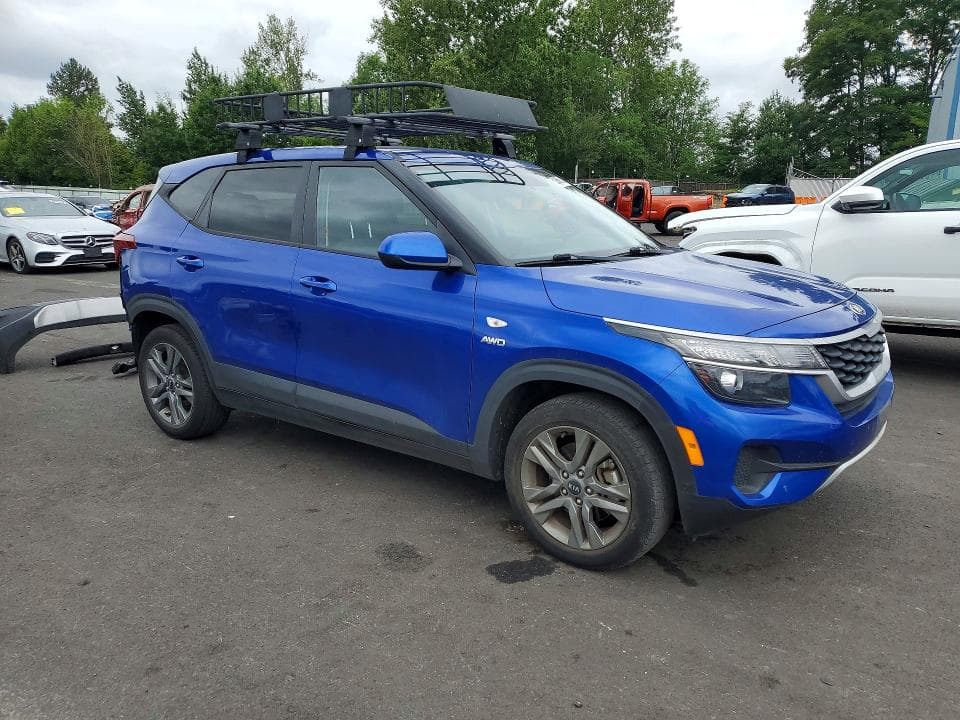 2021 KIA SELTOS LX 4