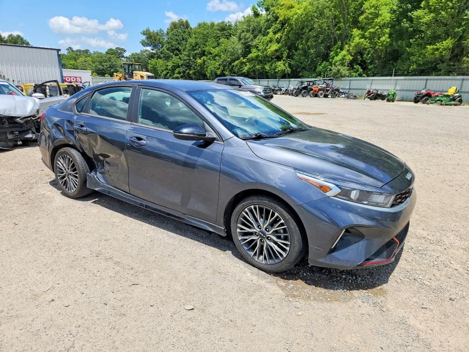 2022 KIA FORTE GT LINE 4