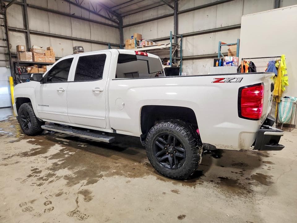 2018 CHEVROLET SILVERADO K1500 LT 2