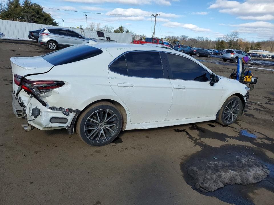 2023 TOYOTA CAMRY SE SE 3