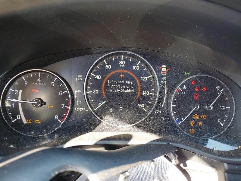 2019 MAZDA 3 PREMIUM 9