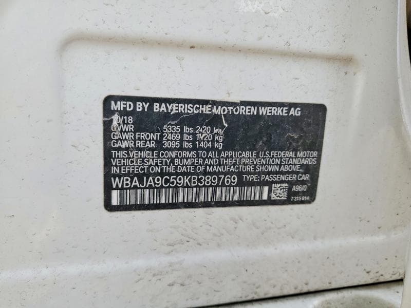 2019 BMW 530E 13