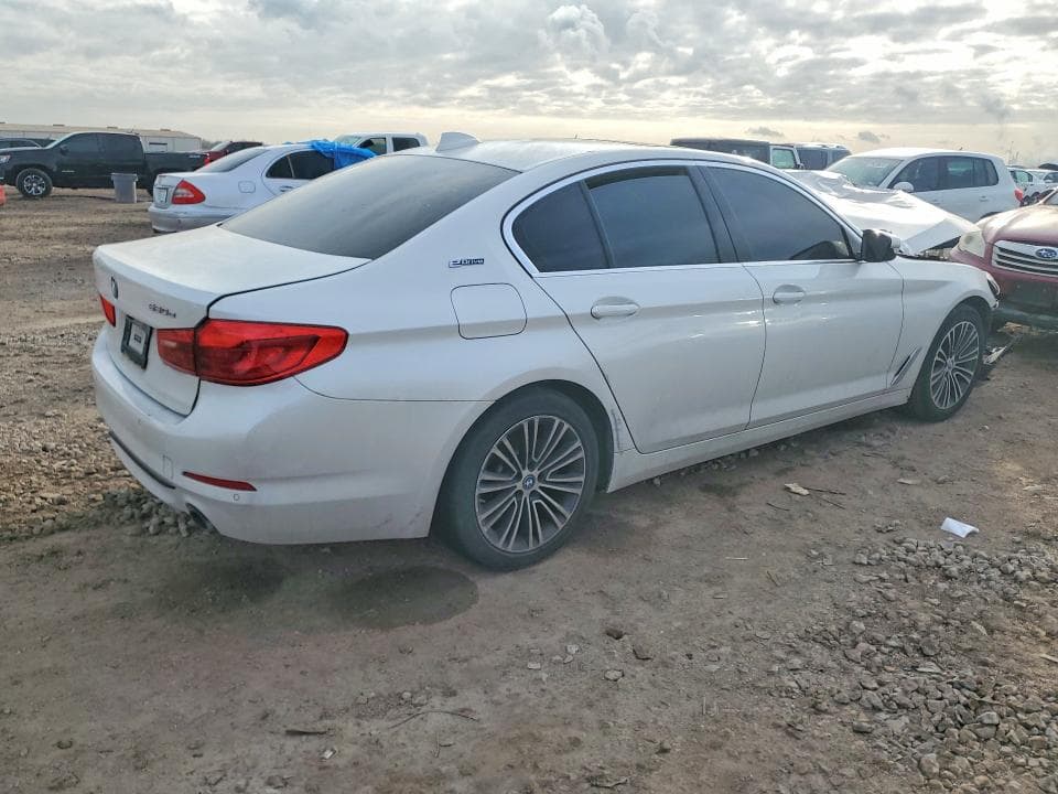 2019 BMW 530E 4