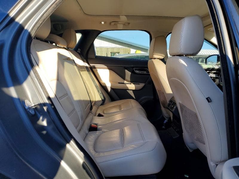 2017 JAGUAR F-PACE PRESTIGE PRESTIGE 12