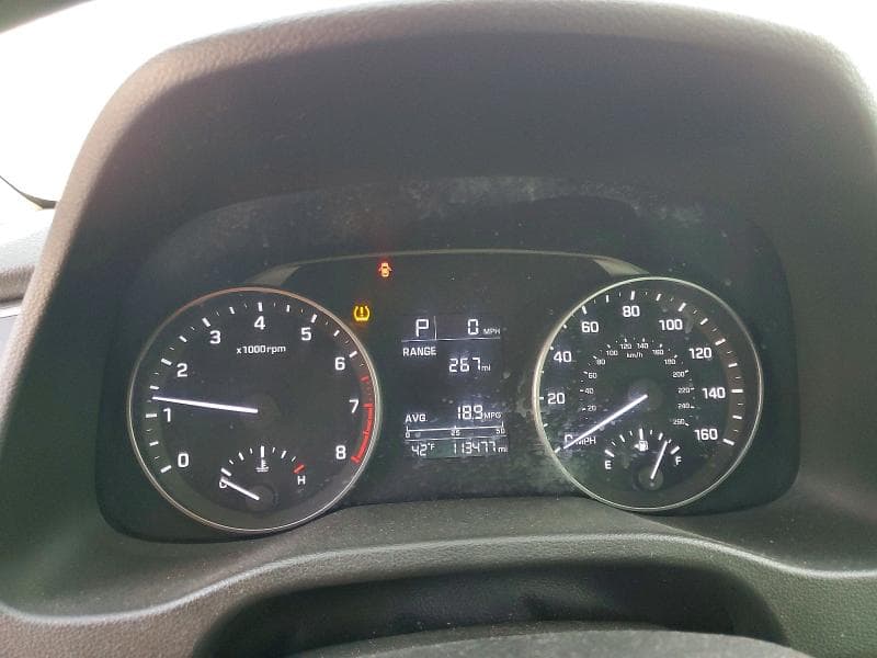 2017 HYUNDAI ELANTRA SE 9