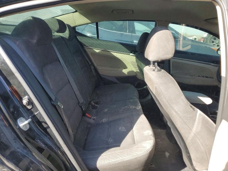 2017 HYUNDAI ELANTRA SE 10