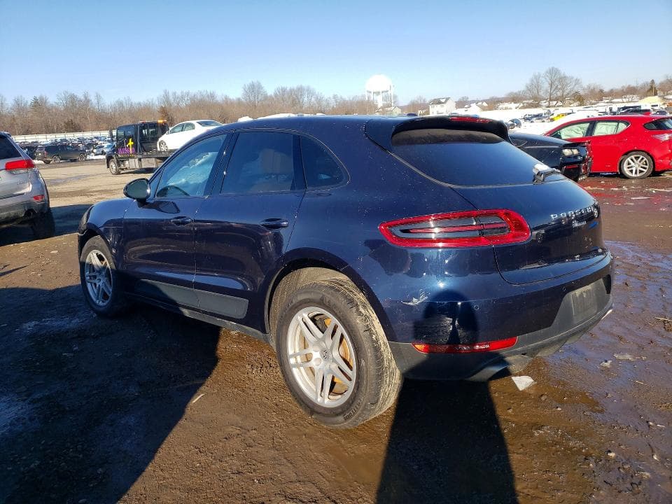 2018 PORSCHE MACAN 2