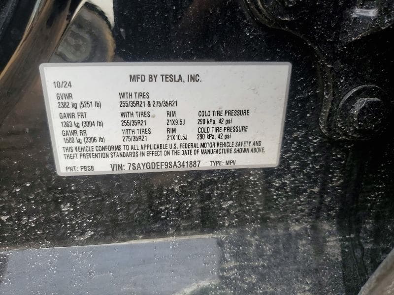 2025 TESLA MODEL Y 12