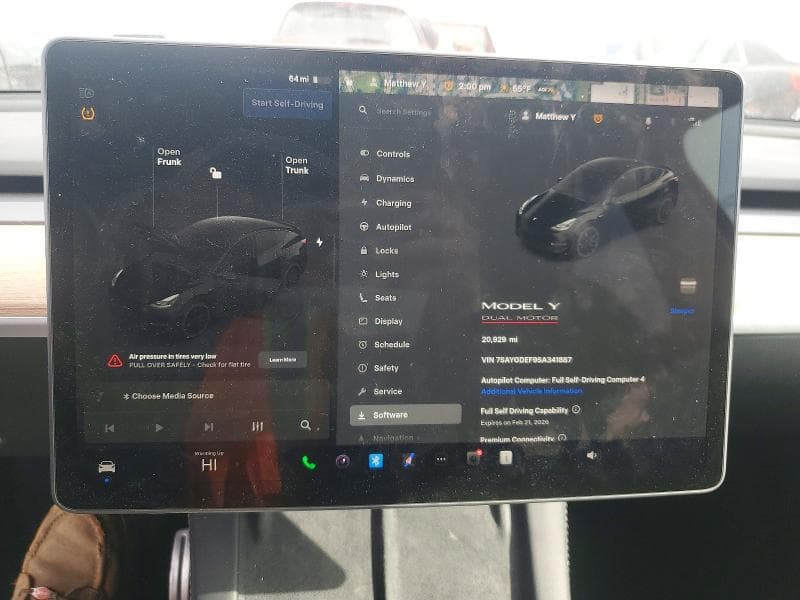 2025 TESLA MODEL Y 9