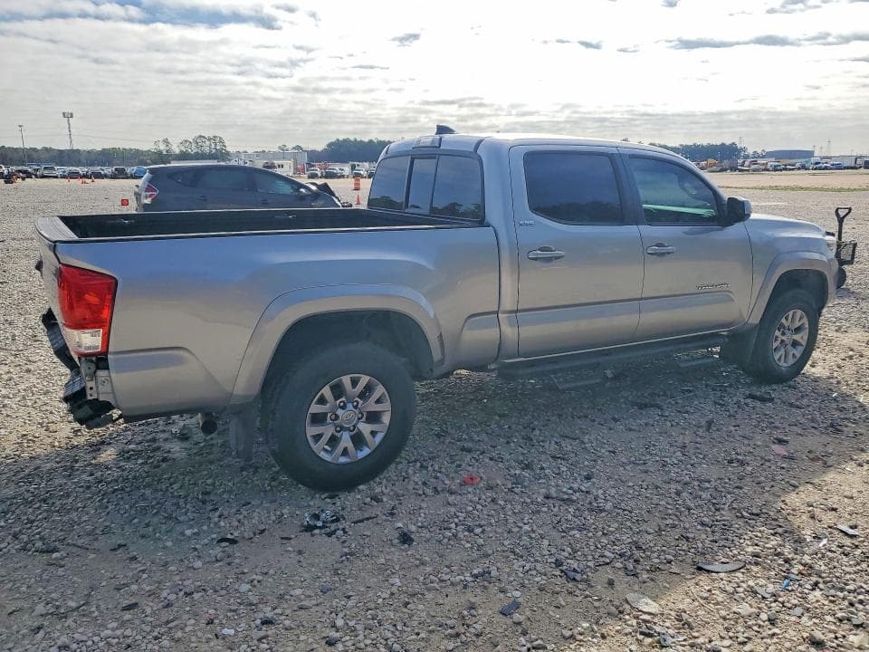 2017 TOYOTA TACOMA SR5 V6 3