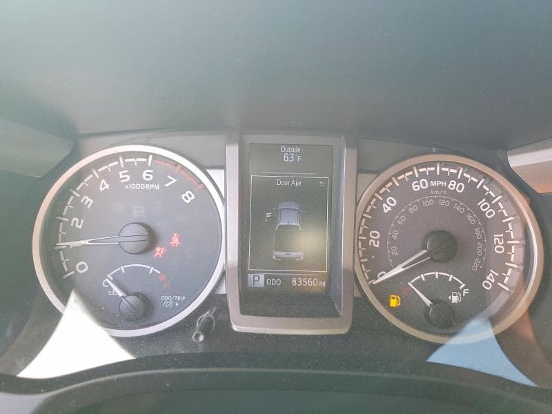 2017 TOYOTA TACOMA SR5 V6 9