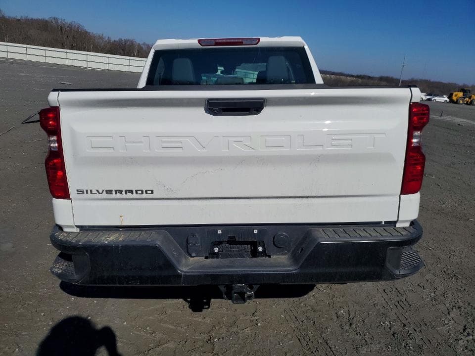 2026 CHEVROLET SILVERADO C1500 6