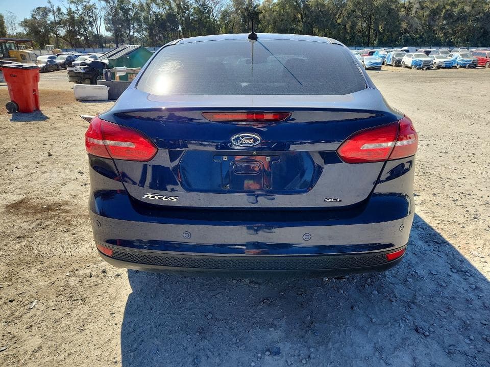2017 FORD FOCUS SEL 6