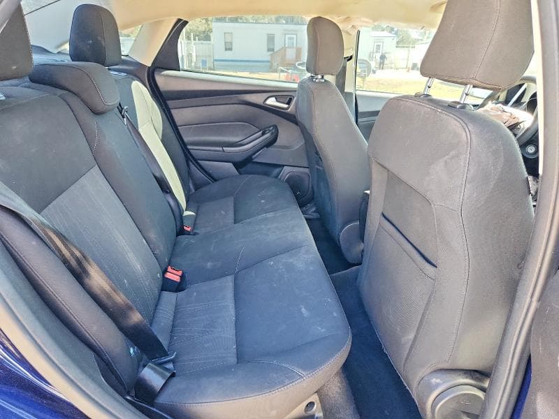 2017 FORD FOCUS SEL 10