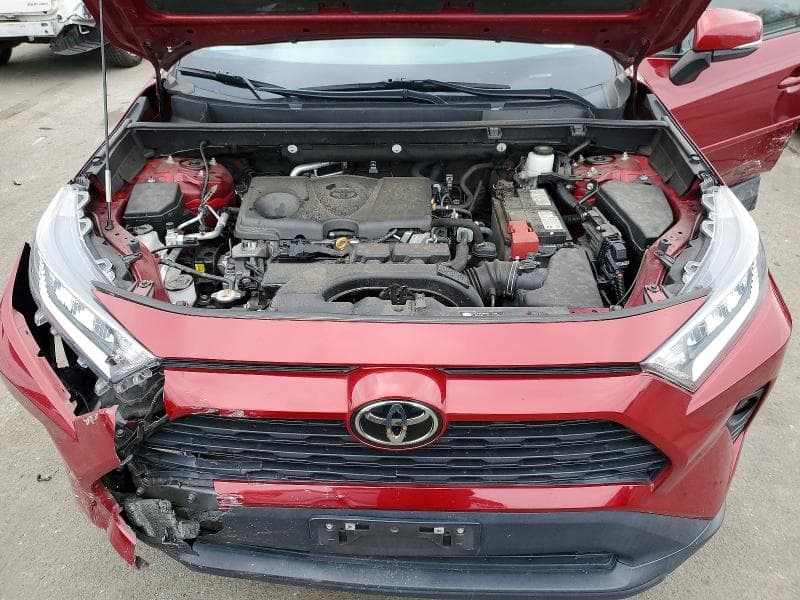 2021 TOYOTA RAV4 XLE XLE 11