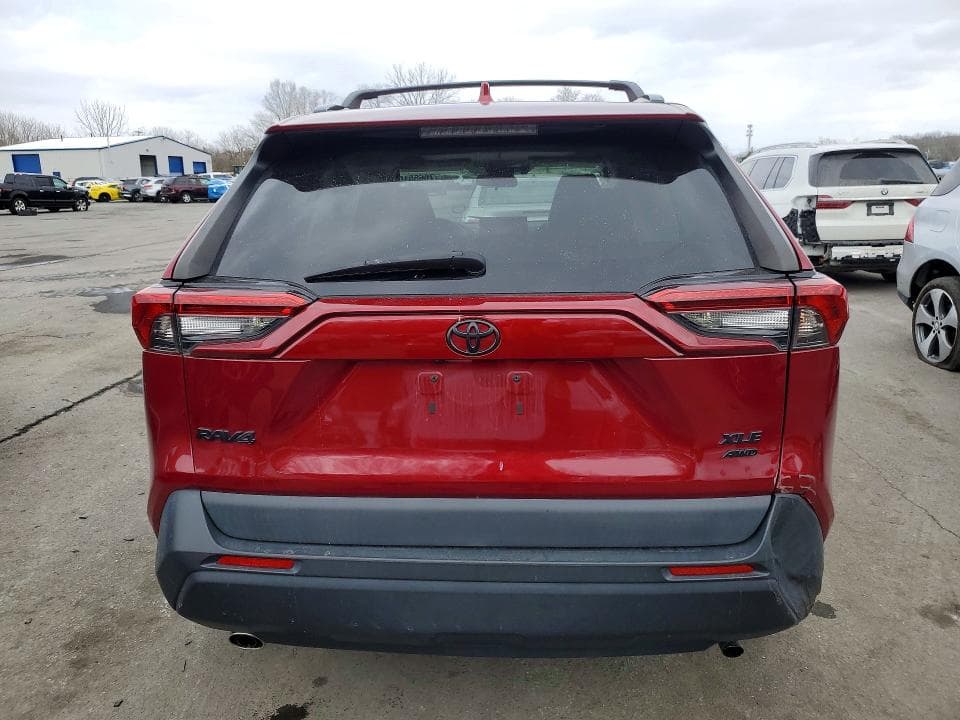 2021 TOYOTA RAV4 XLE XLE 6