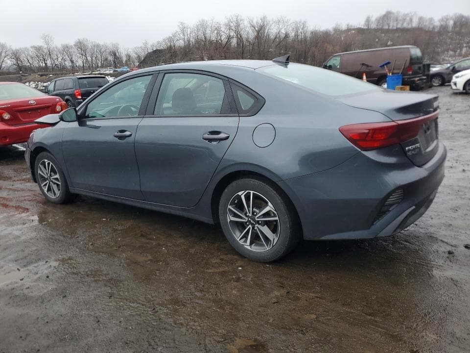 2023 KIA FORTE LXS 2