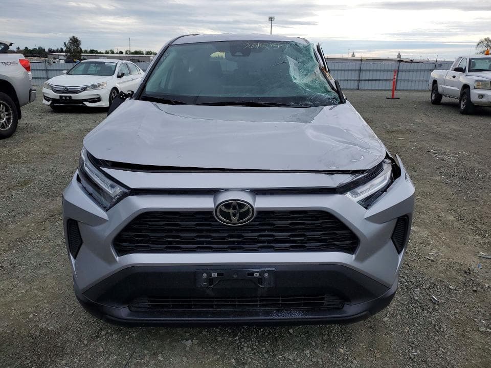 2024 TOYOTA RAV4 LE 5