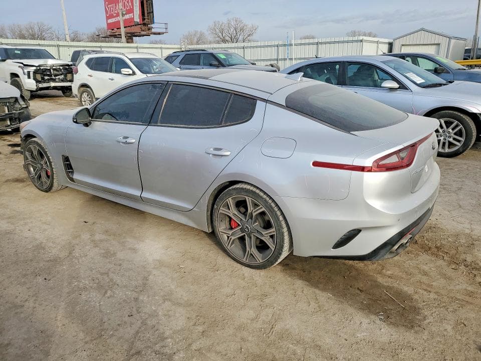 2018 KIA STINGER GT2 2