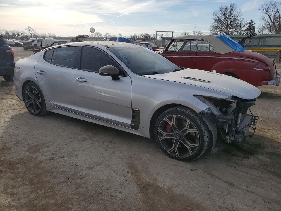 2018 KIA STINGER GT2 4