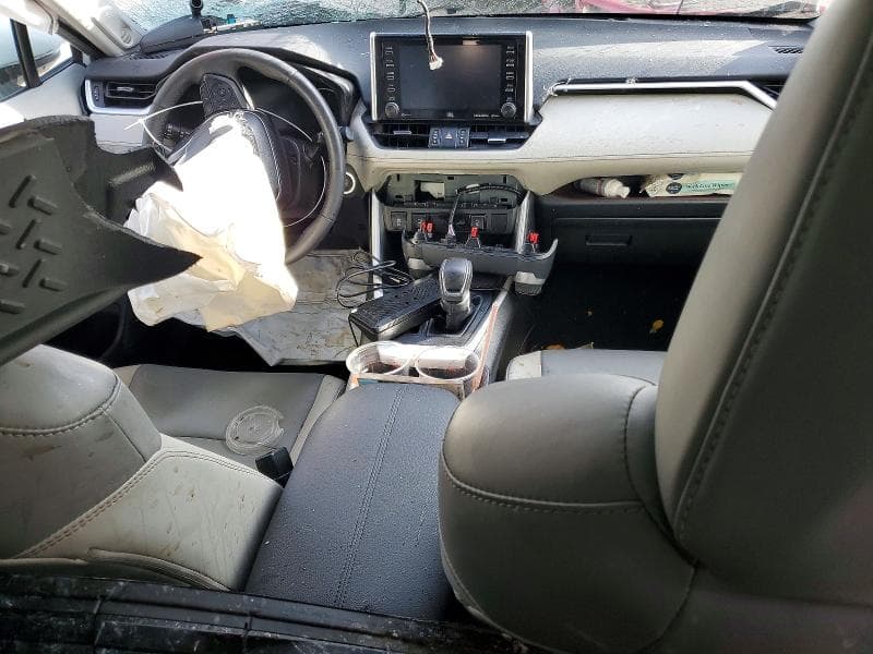 2021 TOYOTA RAV4 LIMITED LIMITED 8