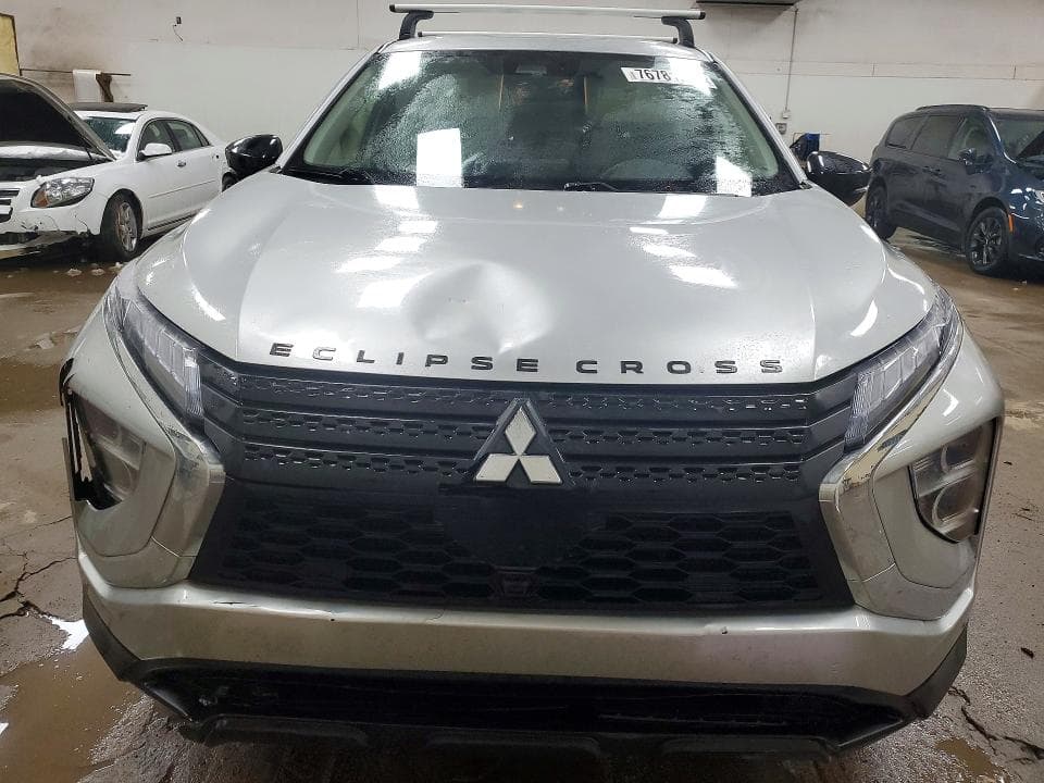 2023 MITSUBISHI ECLIPSE CROSS LE 5