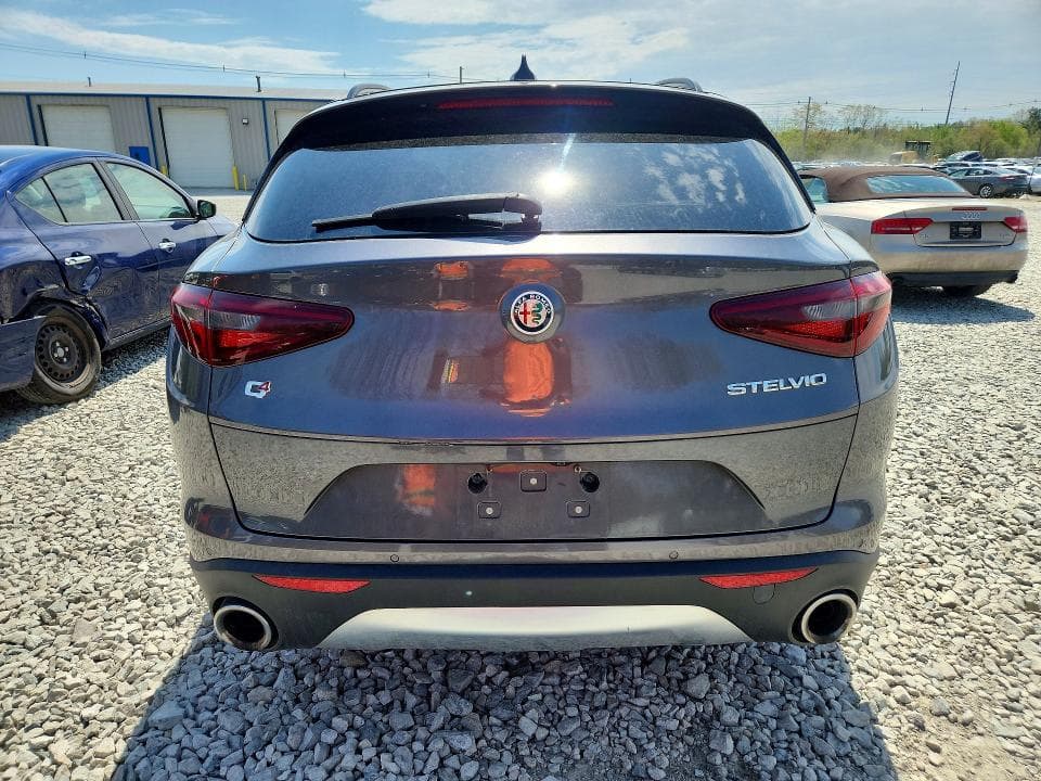 2018 ALFA ROMEO STELVIO SPORT 6