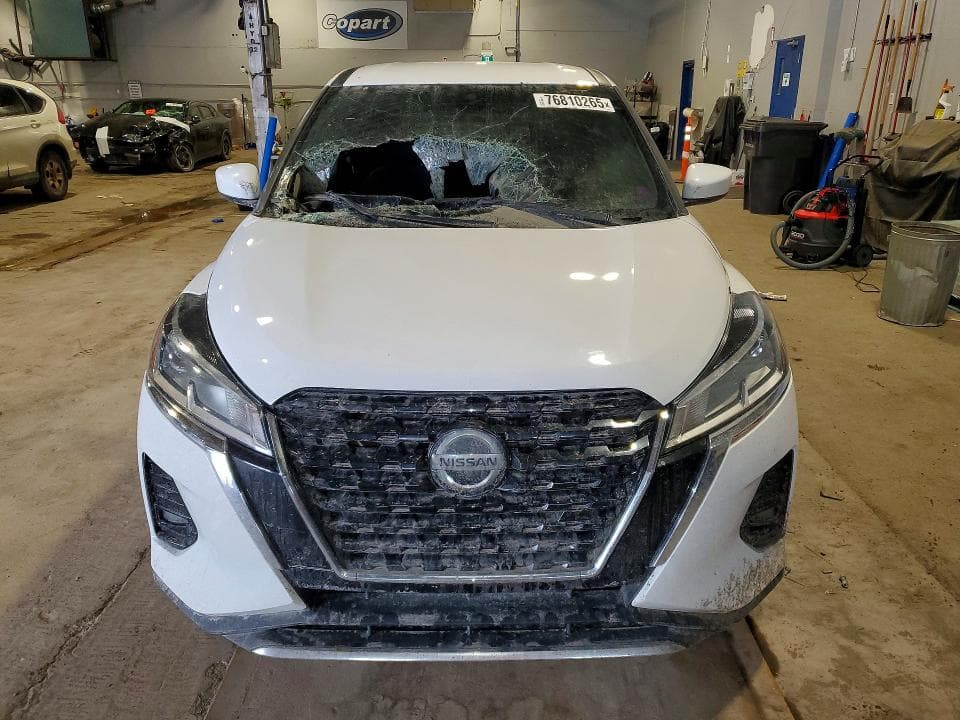 2021 NISSAN KICKS S S 5
