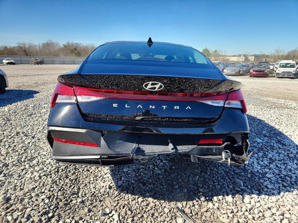 2026 HYUNDAI ELANTRA SE 6