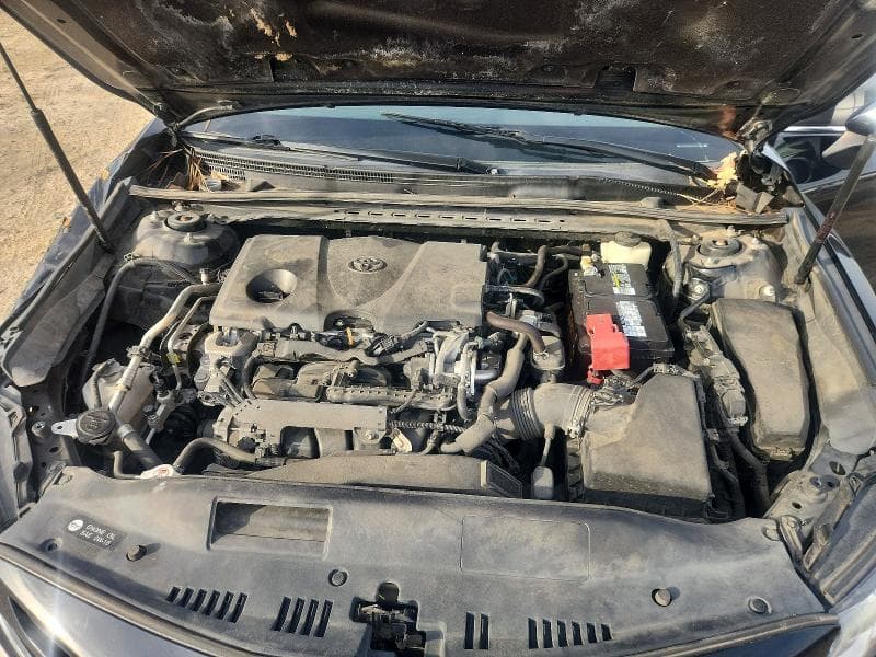 2018 TOYOTA CAMRY L L 11