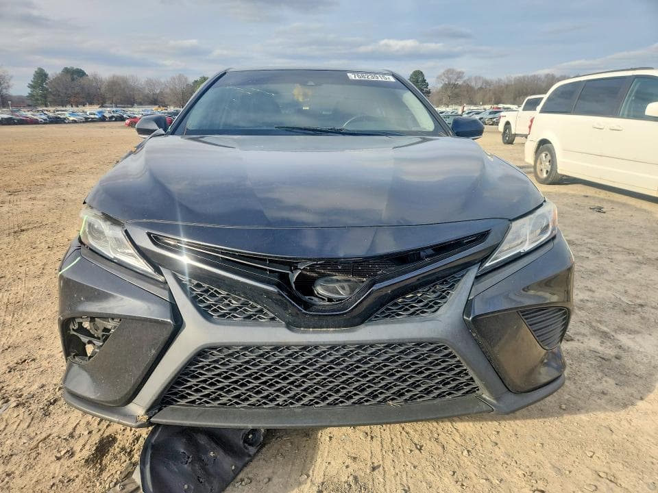 2018 TOYOTA CAMRY L L 5