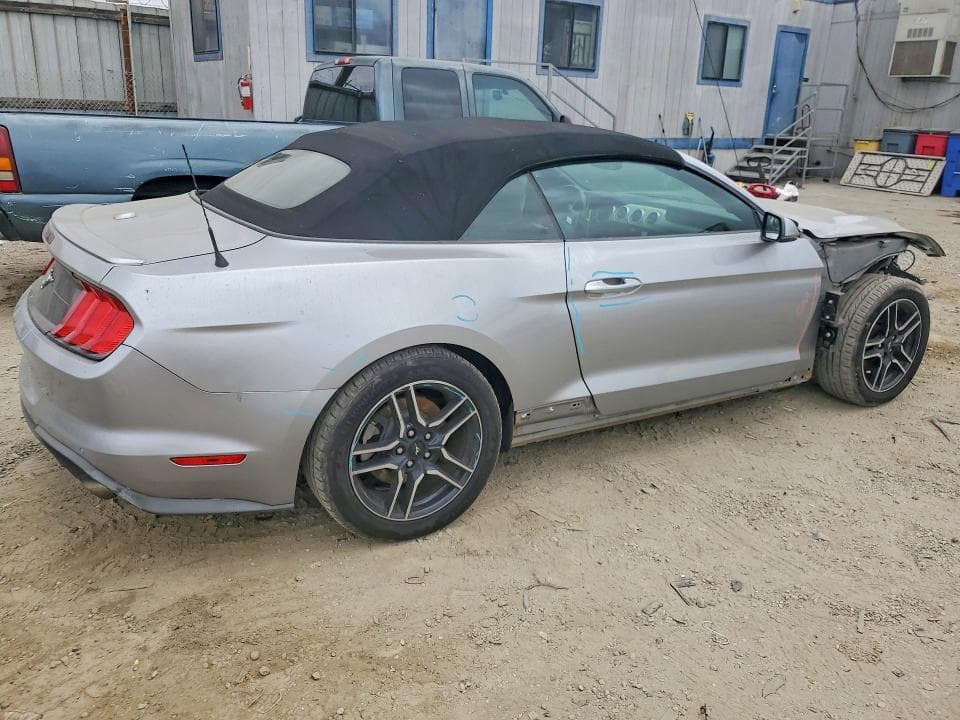 2020 FORD MUSTANG 3