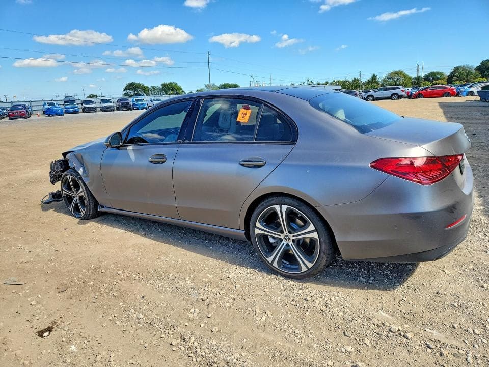 2023 MERCEDES-BENZ C 300 2