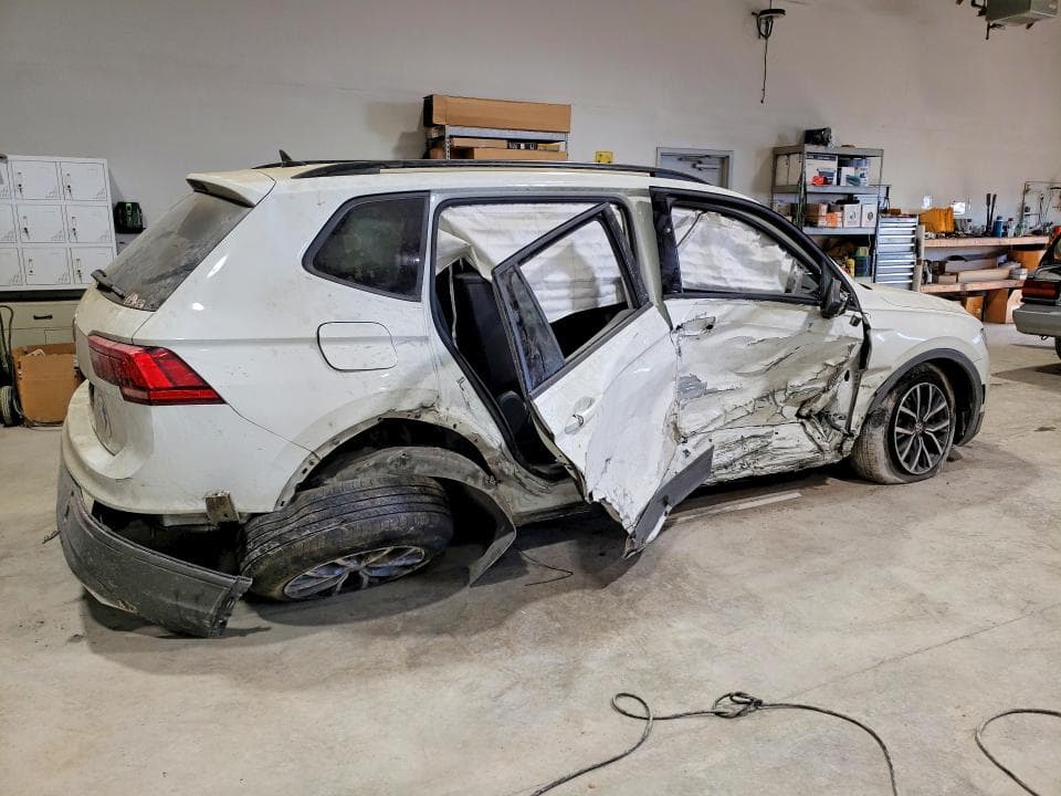 2021 VOLKSWAGEN TIGUAN S 3