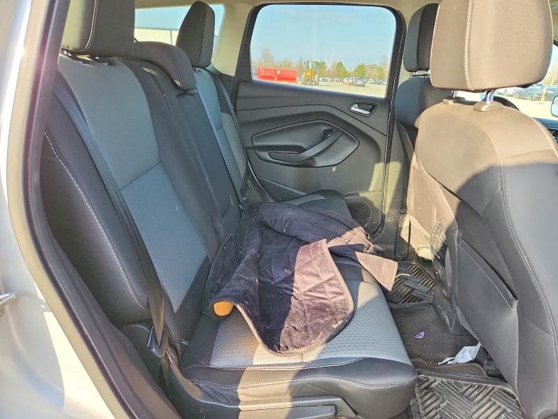 2017 FORD ESCAPE SE SE 11