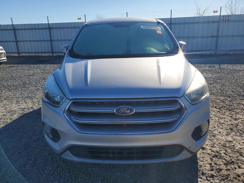 2017 FORD ESCAPE SE SE 5