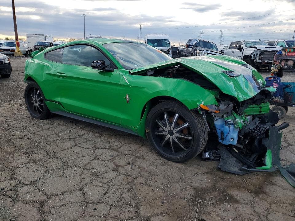 2019 FORD MUSTANG 4