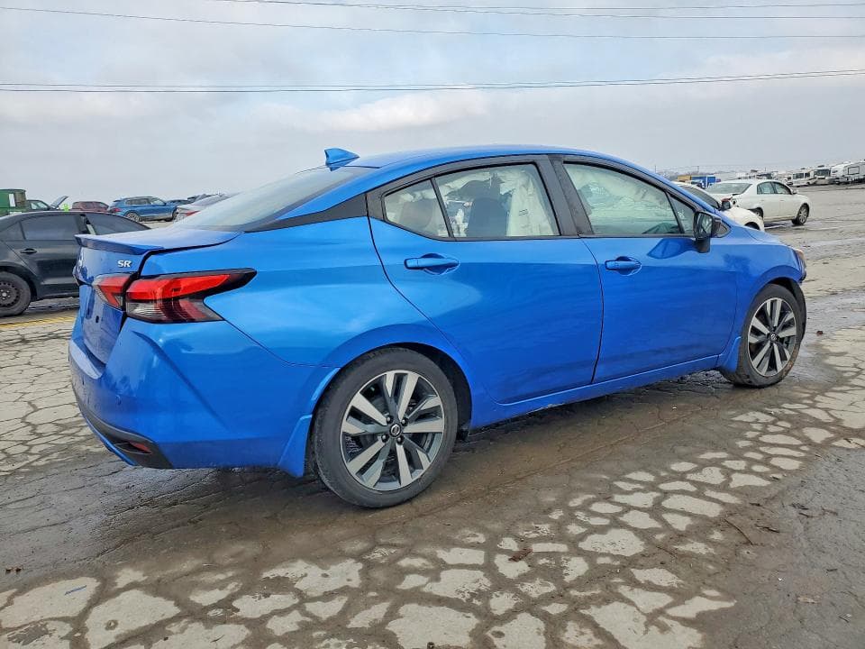 2020 NISSAN VERSA SR 3