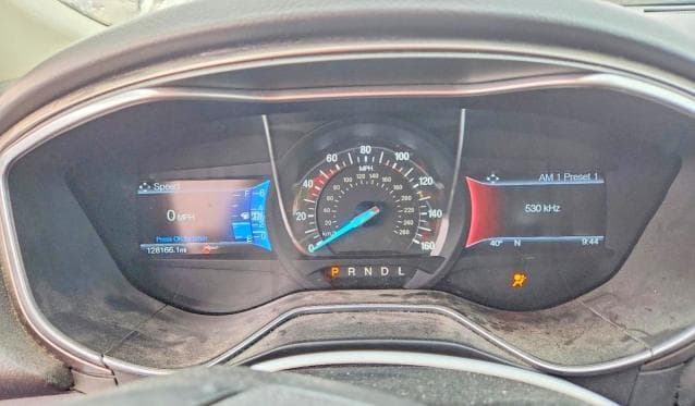 2017 FORD FUSION SE 9