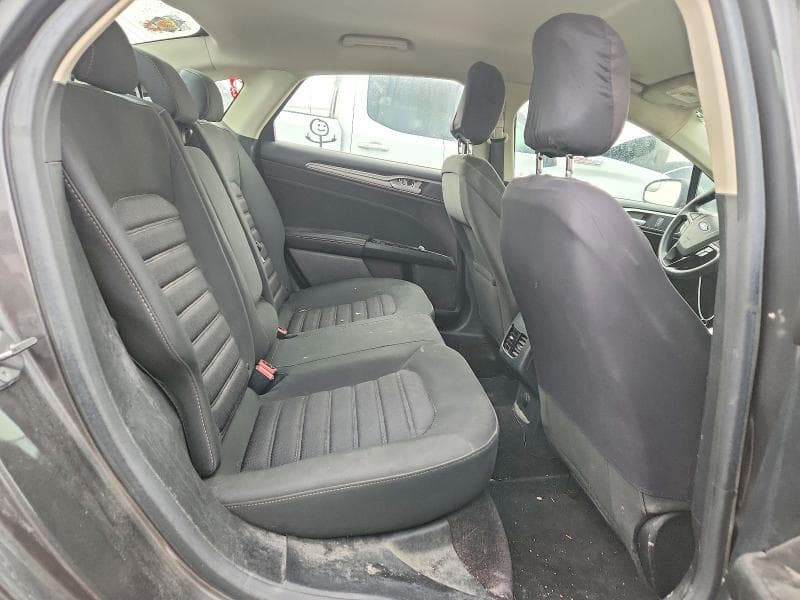2017 FORD FUSION SE 10