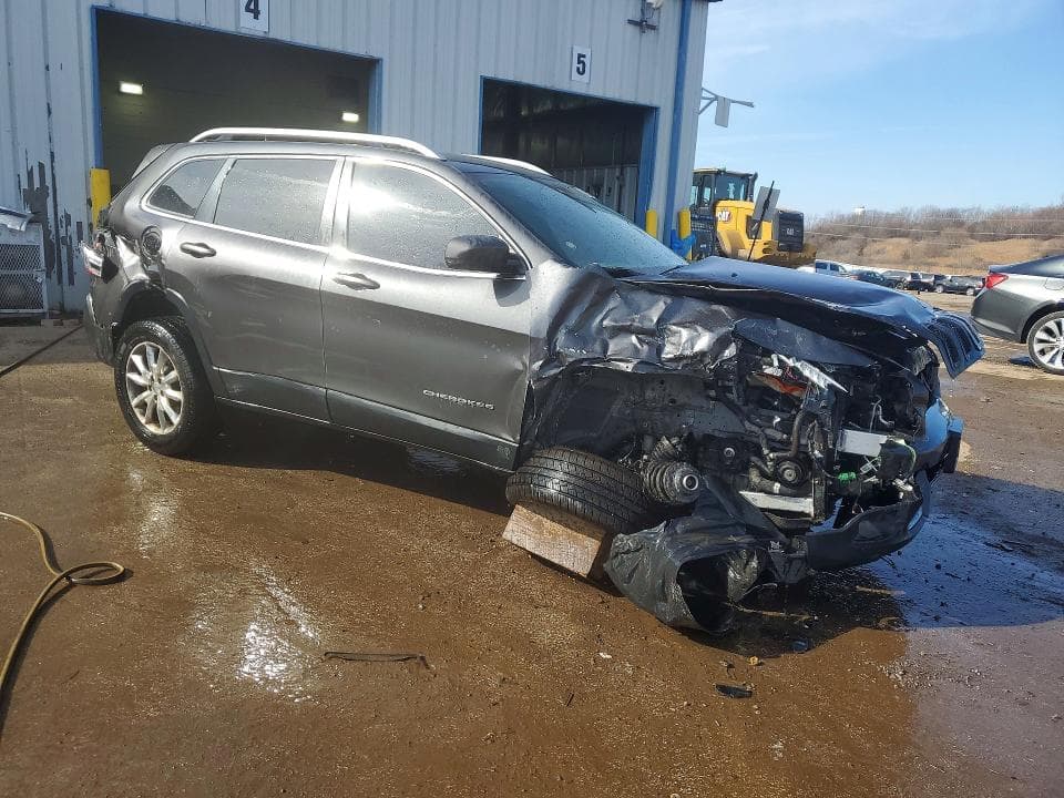 2017 JEEP CHEROKEE LIMITED 4