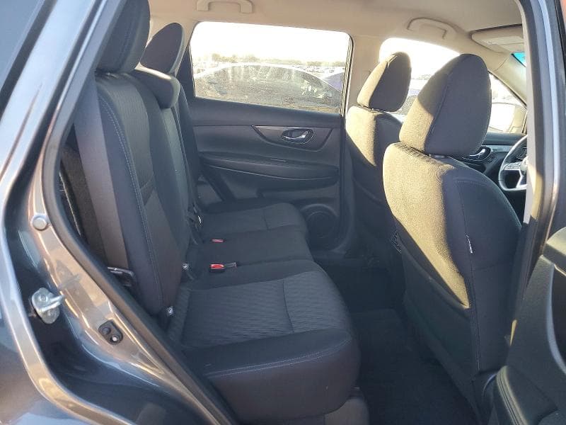 2018 NISSAN ROGUE S 10
