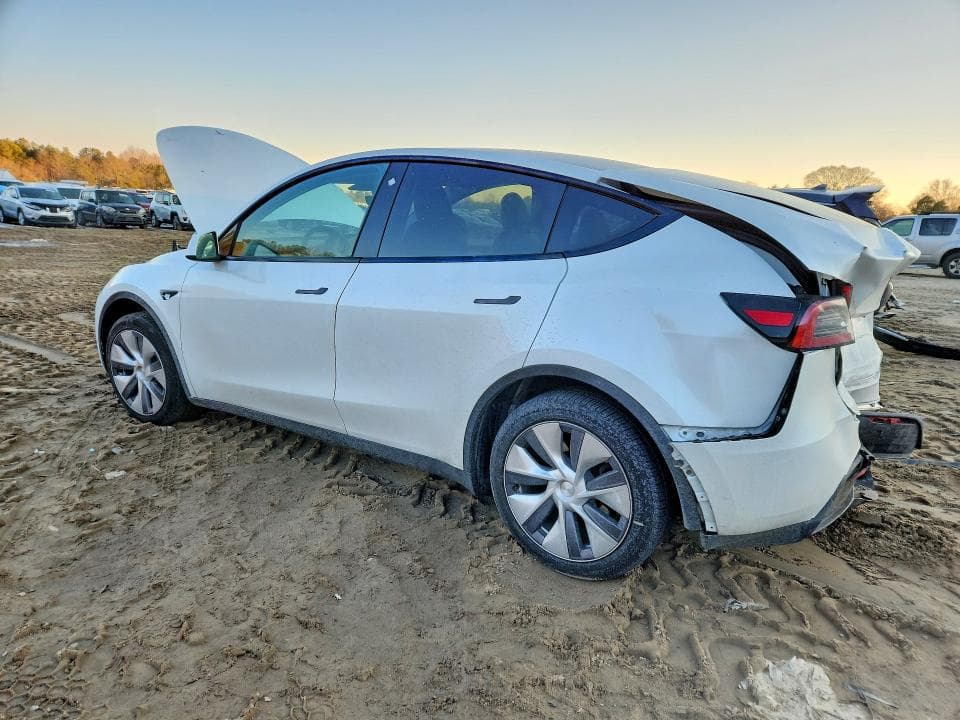 2023 TESLA MODEL Y 2