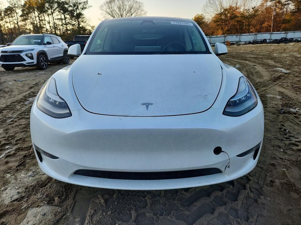 2023 TESLA MODEL Y 5