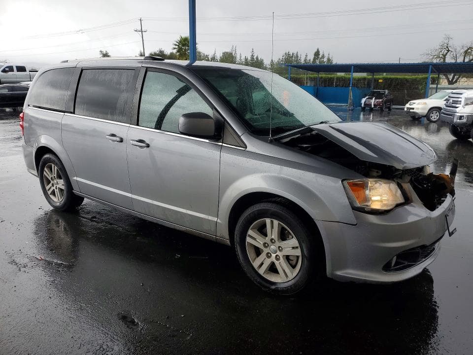 2019 DODGE GRAND CARAVAN SXT 4